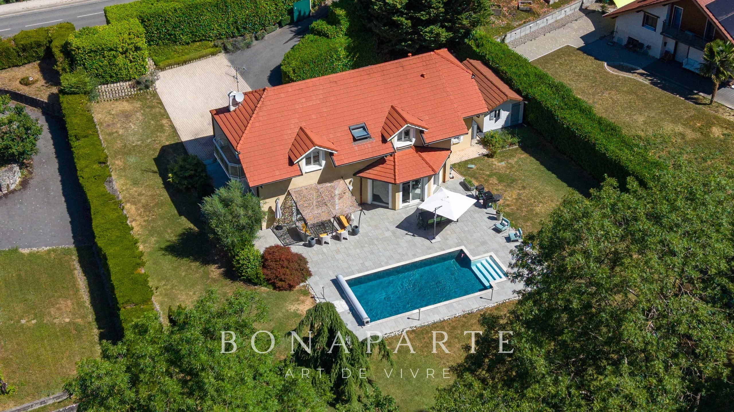 VEIGY-FONCENEX | BELLE MAISON FAMILIALE DE 261m²| A DEUX PAS DE LA FRONTIERE SUISSE